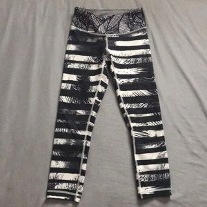 Mid-calf Lululemon leggings